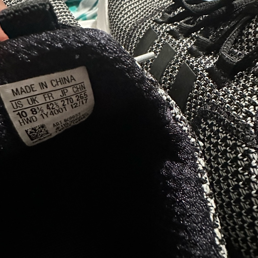 Adidas - Picture 7 of 8